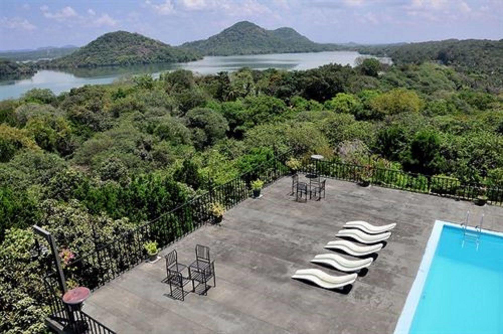 Giritale Hotel Polonnaruwa Zewnętrze zdjęcie