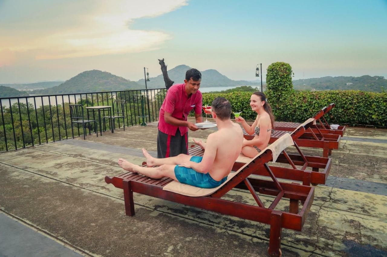 Giritale Hotel Polonnaruwa Zewnętrze zdjęcie